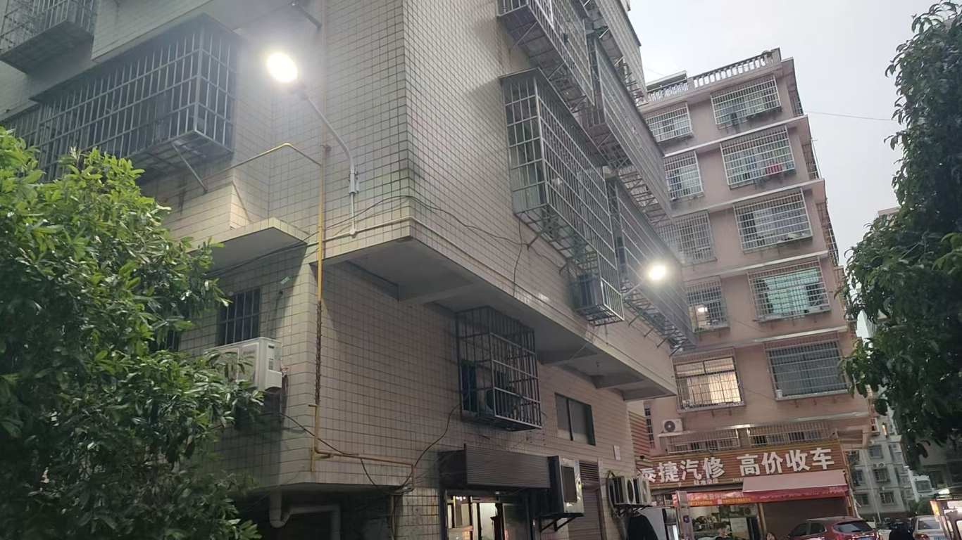 市政要聞 | 感謝信里的民生溫度！湘江新區(qū)八家灣小區(qū)改造工程圓滿收官獲天頂街道點贊